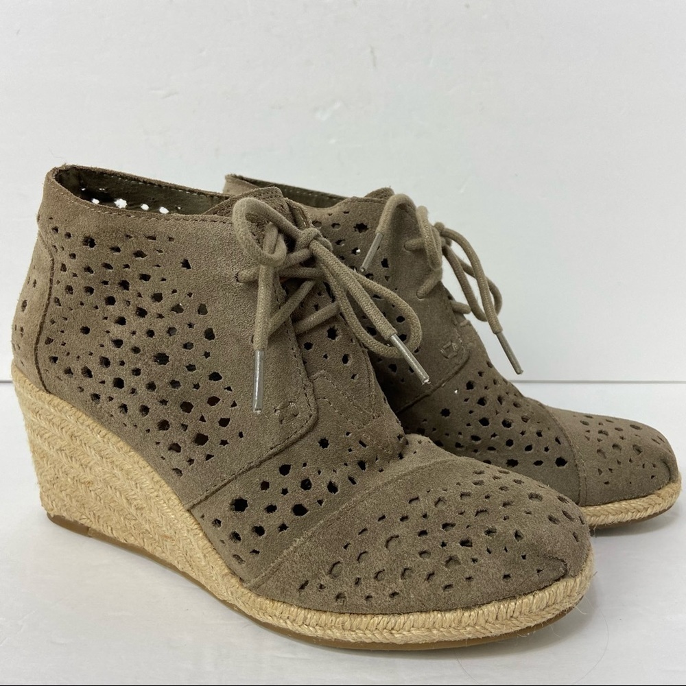 Toms Wedge Espadrille Heels Women's Size 6.5 Ankle Bootie Shootie Perforated